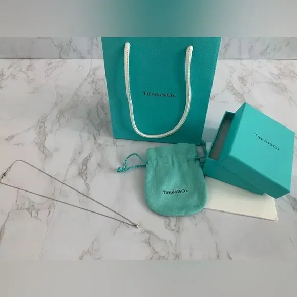 Tiffany and Co. Pendant Necklace  Solitaire Diamond Platinum - Picture 10 of 10